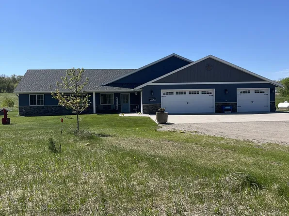 10185 440th St, Holdingford, MN 56340