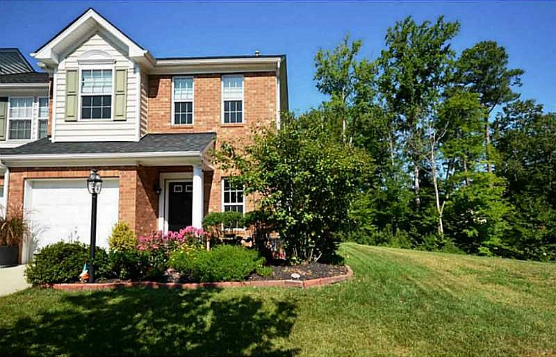 1st image of 221 Emily Ln