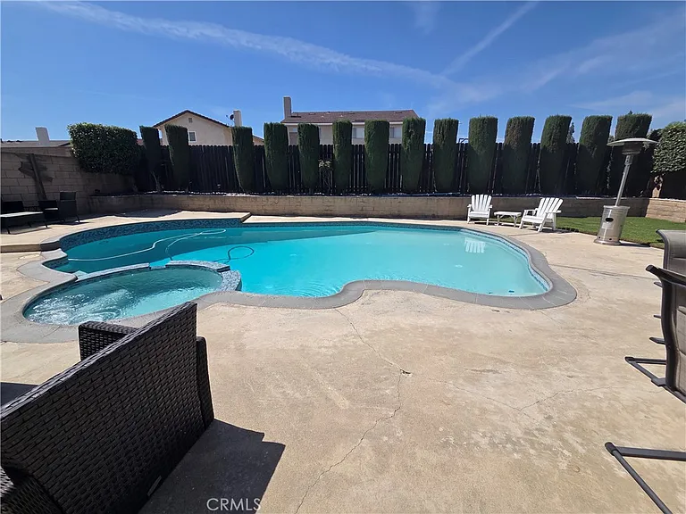 2632 S Augusta Ave — Photo 14