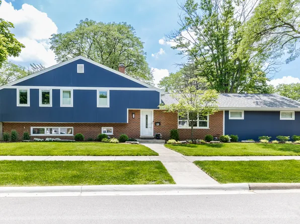 1131 61st St, Downers Grove, IL 60516