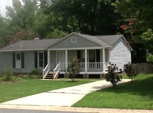 4022 Courtland Dr, Charlotte, NC 28212