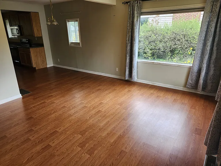 1324 W Central Ave — Photo 2