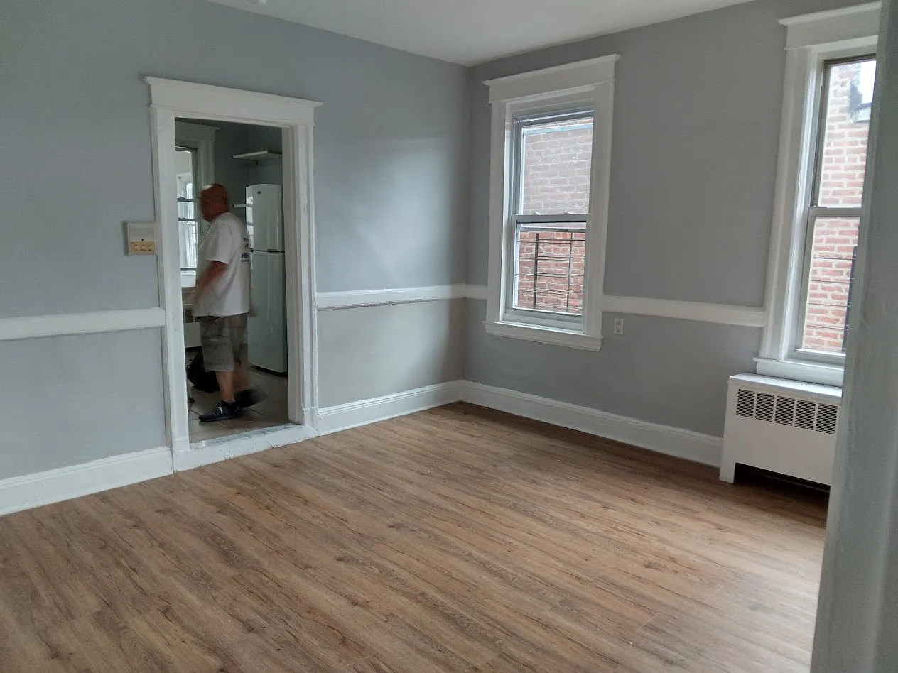 3 bed, 1000 sqft, $2,600 — Photo 4