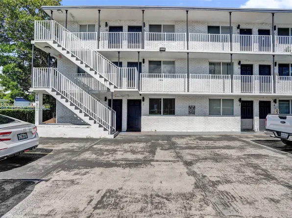 14190 W Dixie Hwy, Miami, FL