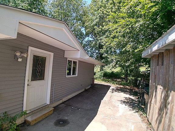 4th image of 5430 W Hughes St