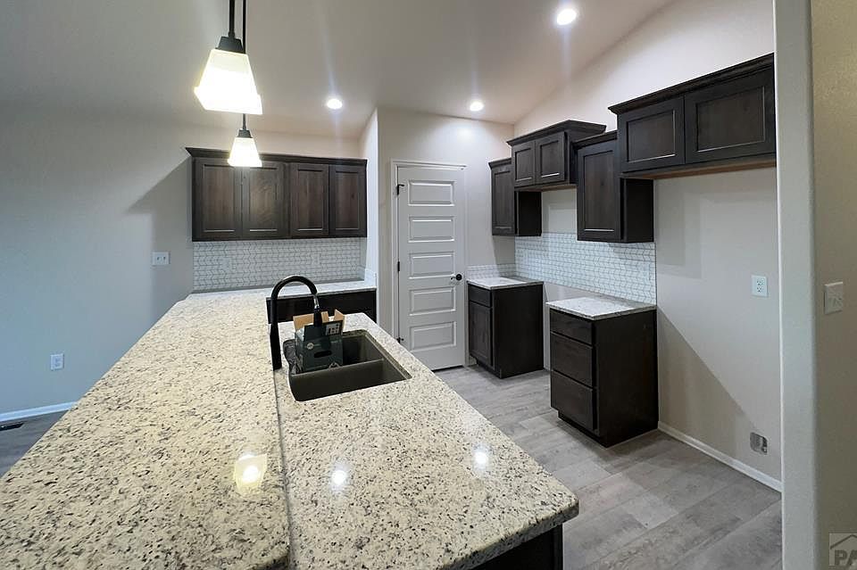 2nd image of 580 Verbena Dr