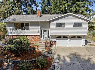 13475 SW Village Glenn Dr, Portland, OR