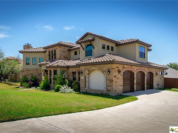 5th image of 8020 Chimney Hill Dr