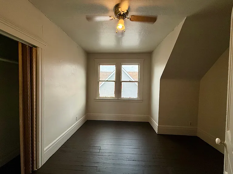 856 N Solvay St — Photo 5