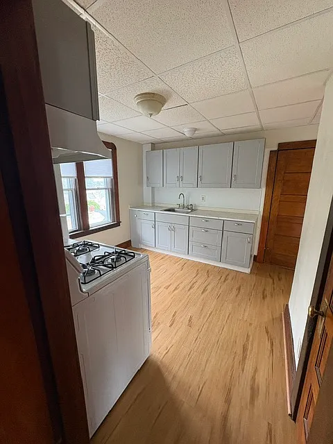 2 bed, 1200 sqft, $1,650 — Photo 2