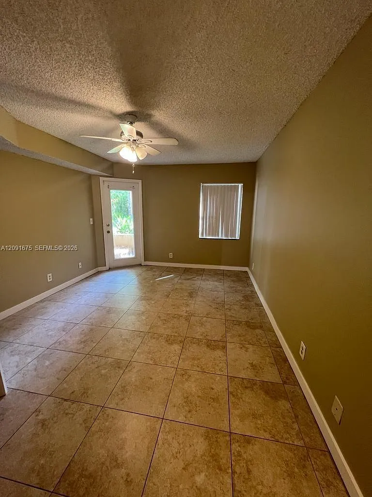 Summerbreeze Condo — Photo 4