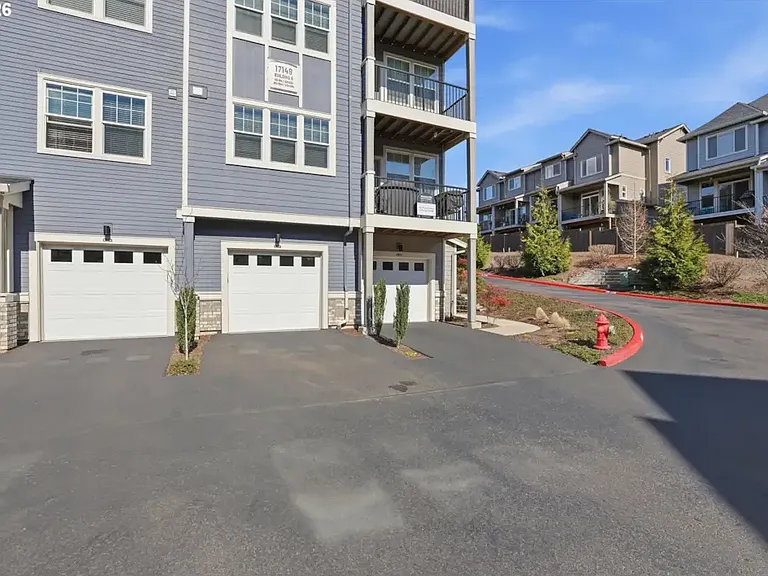 17149 SW Snowdale St #103 — Photo 48