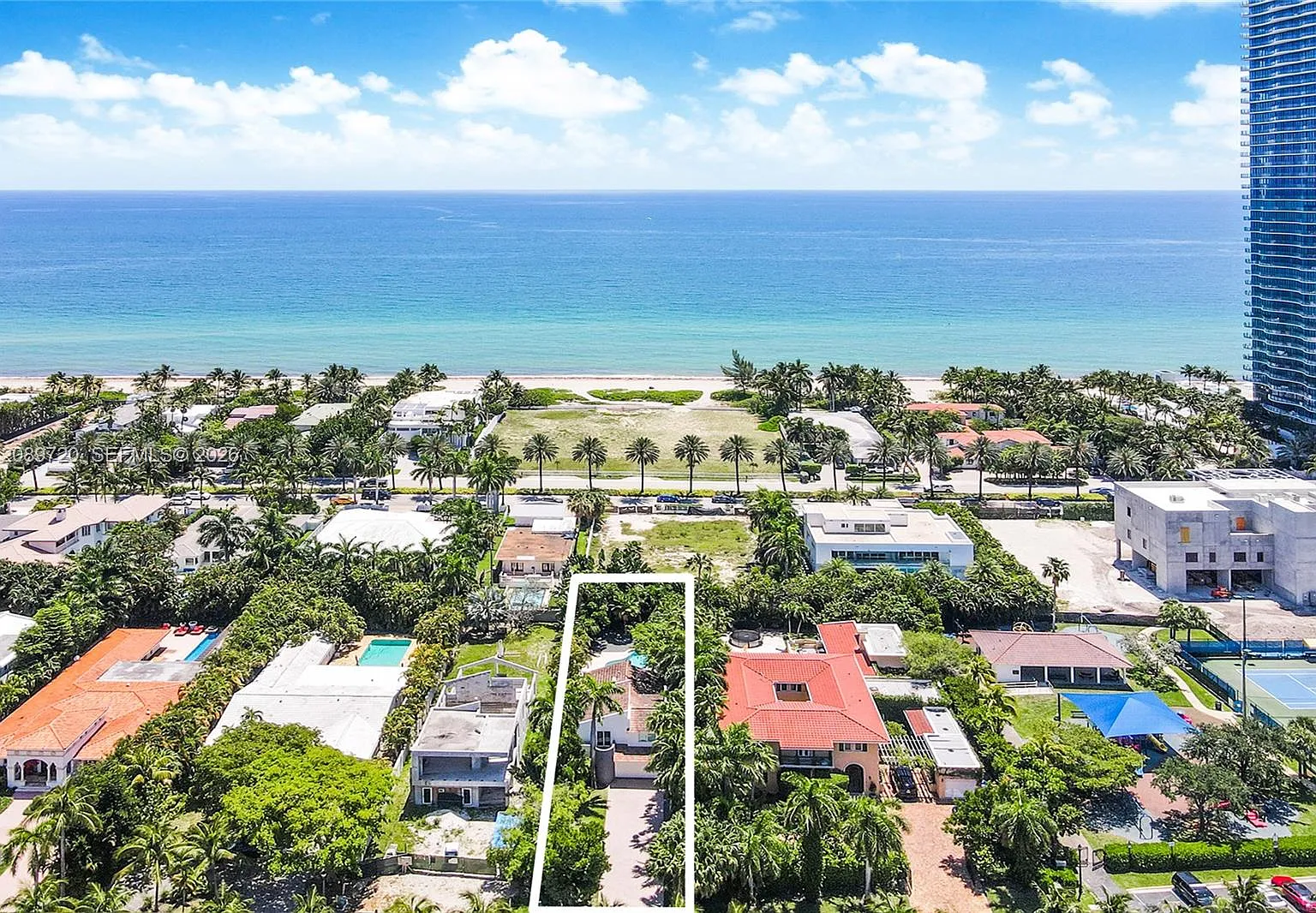 Golden Beach Sec D — Photo 1