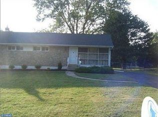 130 Acorn Dr, Warminster, PA 18974