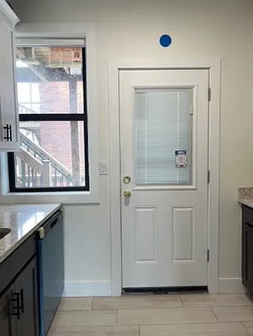 4565 Trumbull St #3 — Photo 18