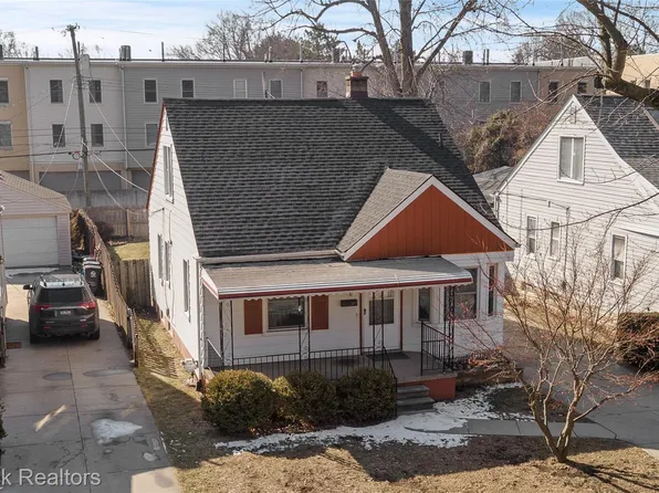 816 E 3rd St, Royal Oak, MI 48067