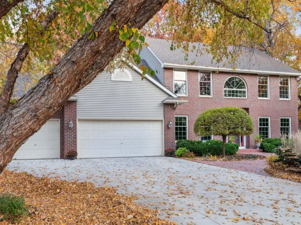 14999 Dufferin Ct, Savage, MN 55378