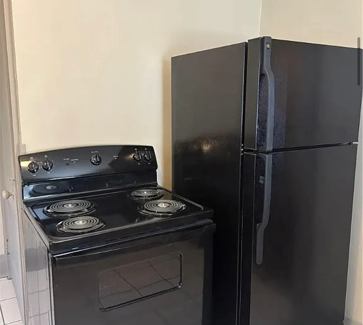 2 bed, 1752 sqft, $1,000 — Photo 3