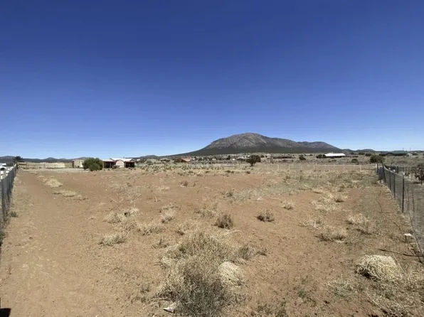 26 Santa Maria Dr, Edgewood, NM 87015