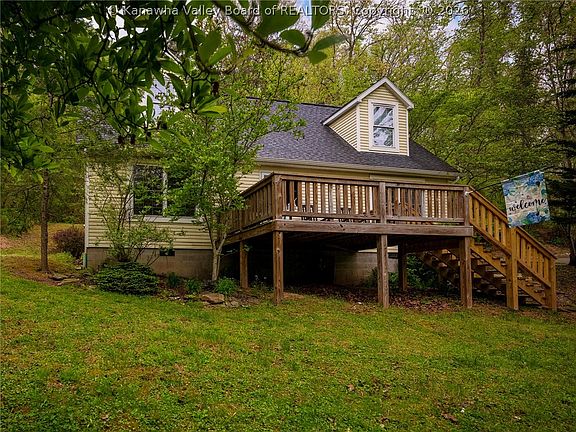 3rd image of 567 Cane Fork Ln