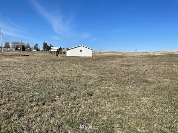 235 W 3rd St, Waterville, WA 98858