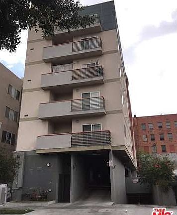 2nd image of 815 S Harvard Blvd APT 202