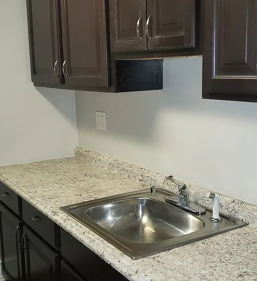 Huntington Apartments — Photo 51