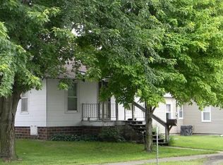 622 Short Ave, Marengo, IA 52301