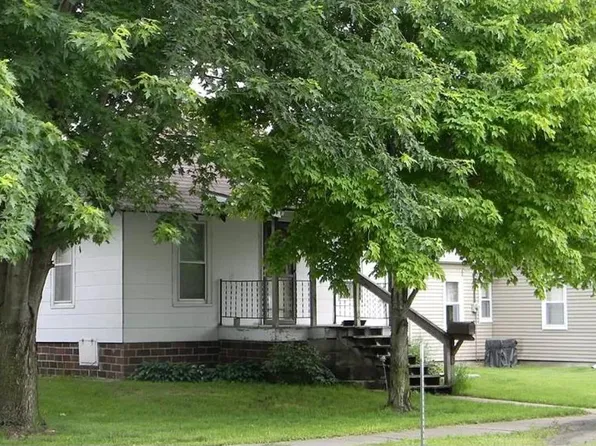622 Short Ave, Marengo, IA 52301