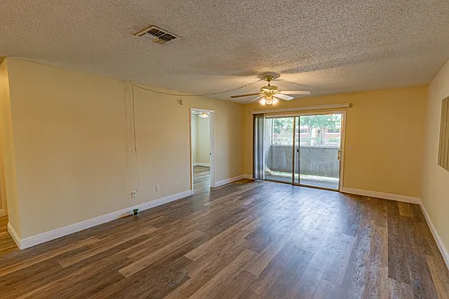 632 Kenwick Cir #202 Photo 1