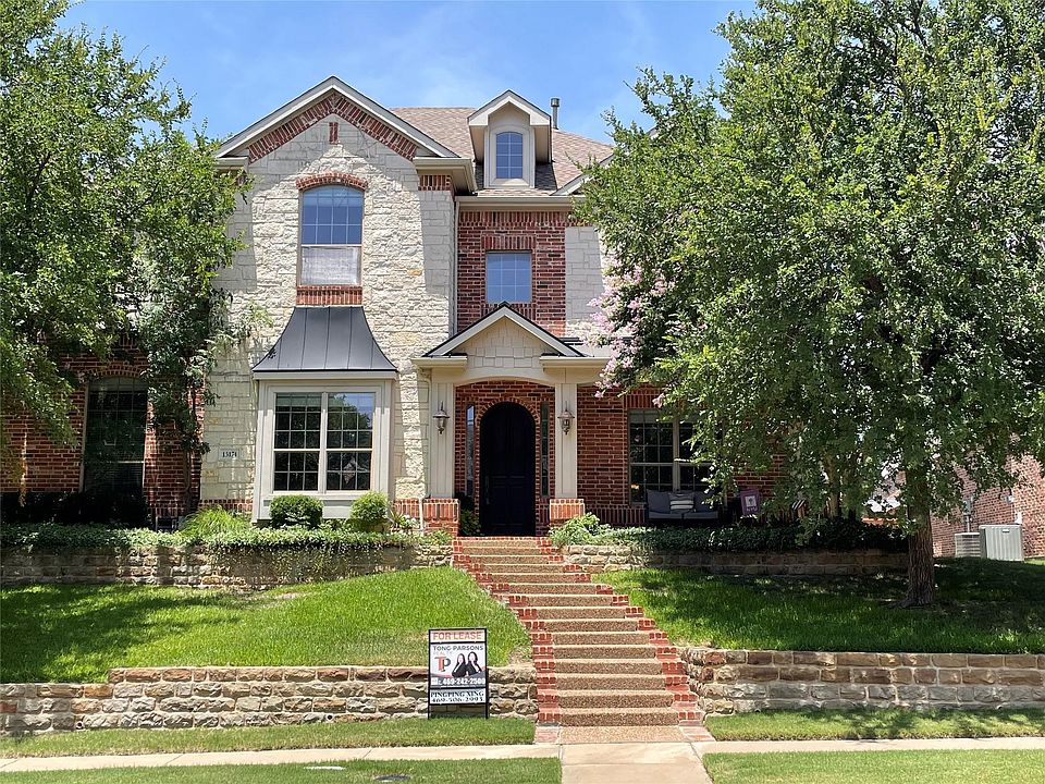 1st image of 15174 Woodbluff Dr