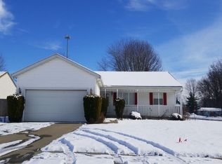 270 Finch Dr, Elyria, OH 44035