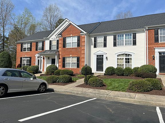 4th image of 3231 Friars Walk Ln