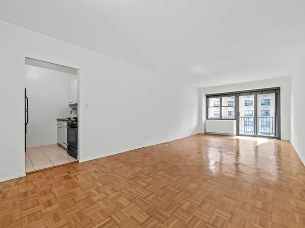 345 East 80th Street image 1 of 7