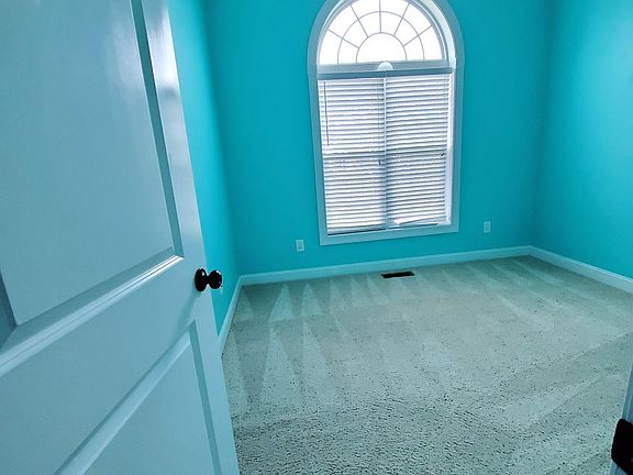 4th image of 2909 Chellowe Ct