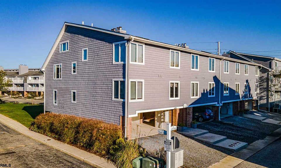 1st image of 712 Conch Dr #712