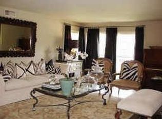 3730 Overbrook Ln, Houston, TX 77027