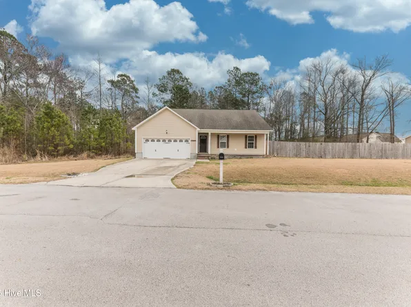 404 Old Stage Road, Richlands, NC 28574