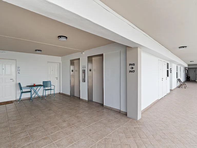 121 Golden Isles Dr #Penthouse 1 — Photo 12