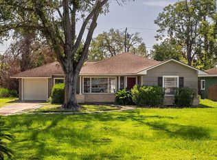 1102 Woodhill Rd, Houston, TX 77008