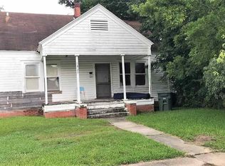 2527 Forrest St, Beaumont, TX 77703