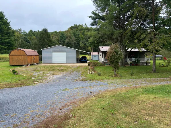 16732 Pocahontas Trl, White Sulphur Springs, WV 24986