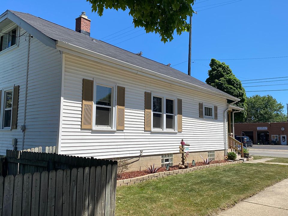 2nd image of 3624 16th St