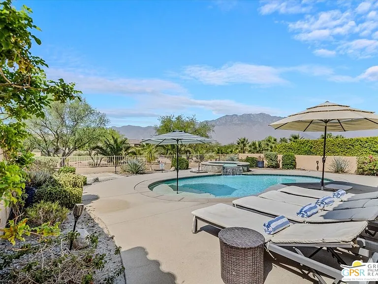 67367 Zuni Ct — Photo 2