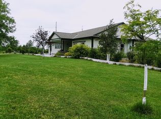 320 35th Avenue Pl, Kearney, NE 68845