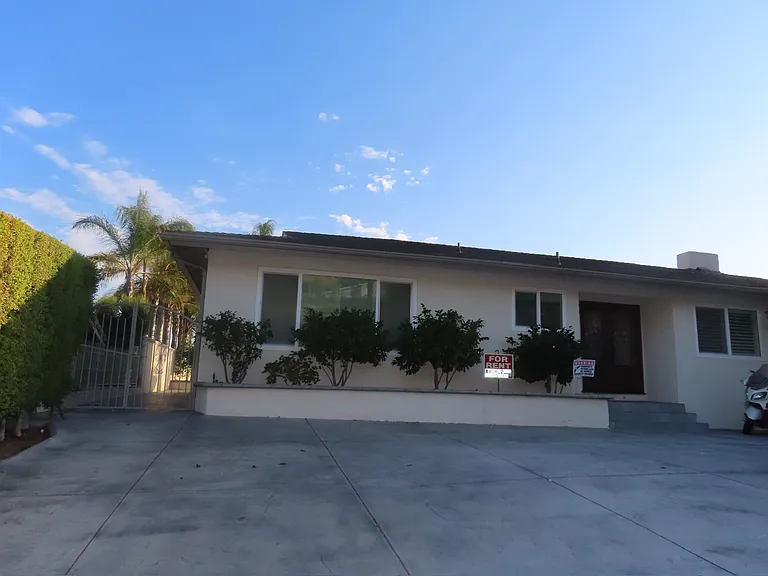 9872 Edmore Pl — Photo 2