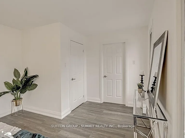16 Upper Canada Dr #UPPER — Photo 25