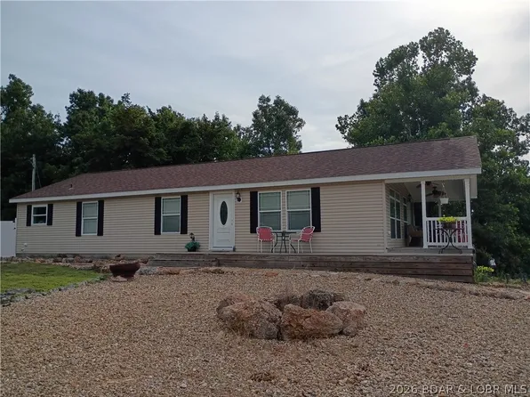 71 Partee Dr, Sunrise Beach, MO 65079