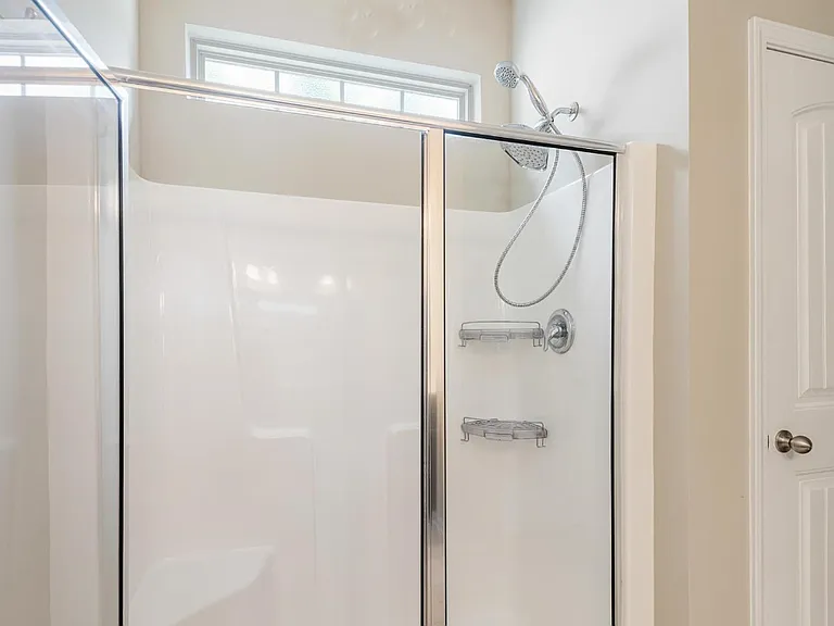 738 Keystone Park Dr — Photo 5