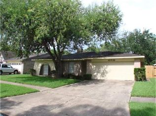 10526 Spanish Grant Dr, Sugar Land, TX 77498